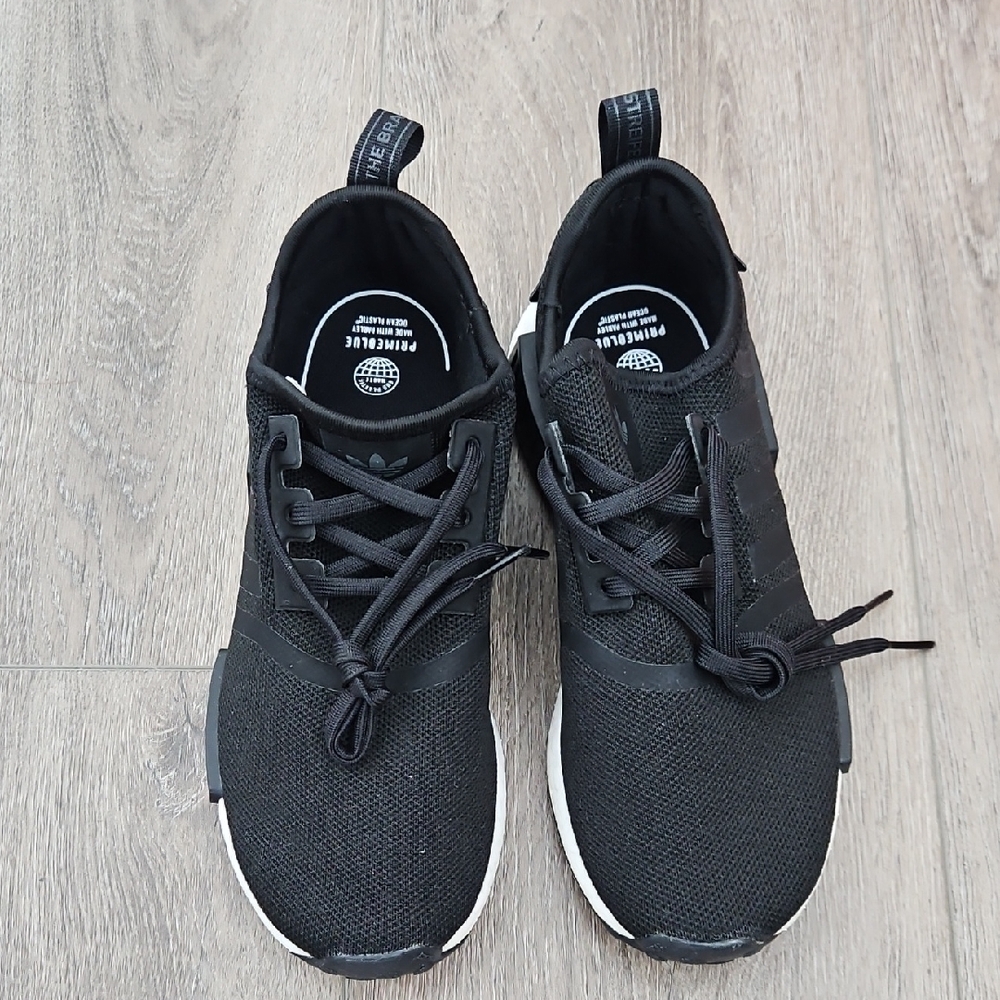 Adidas Kids NMD-R1 Sneakers Black And White Boys Size 3